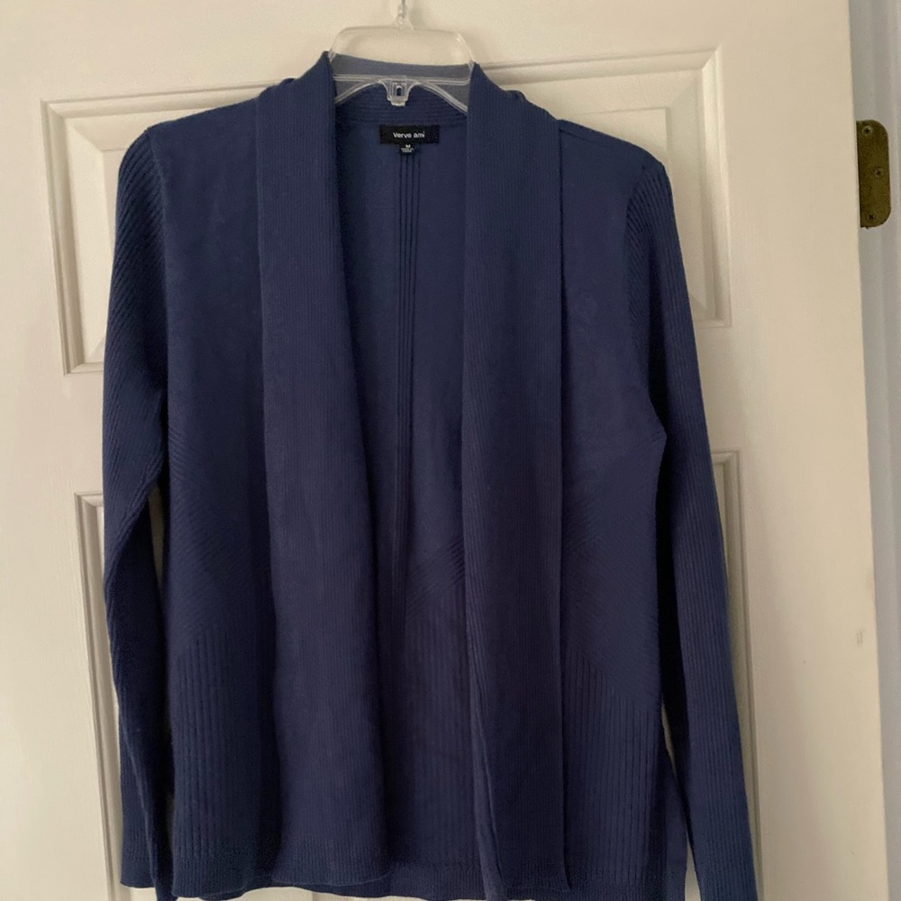 Blue sweater by Verve Ami